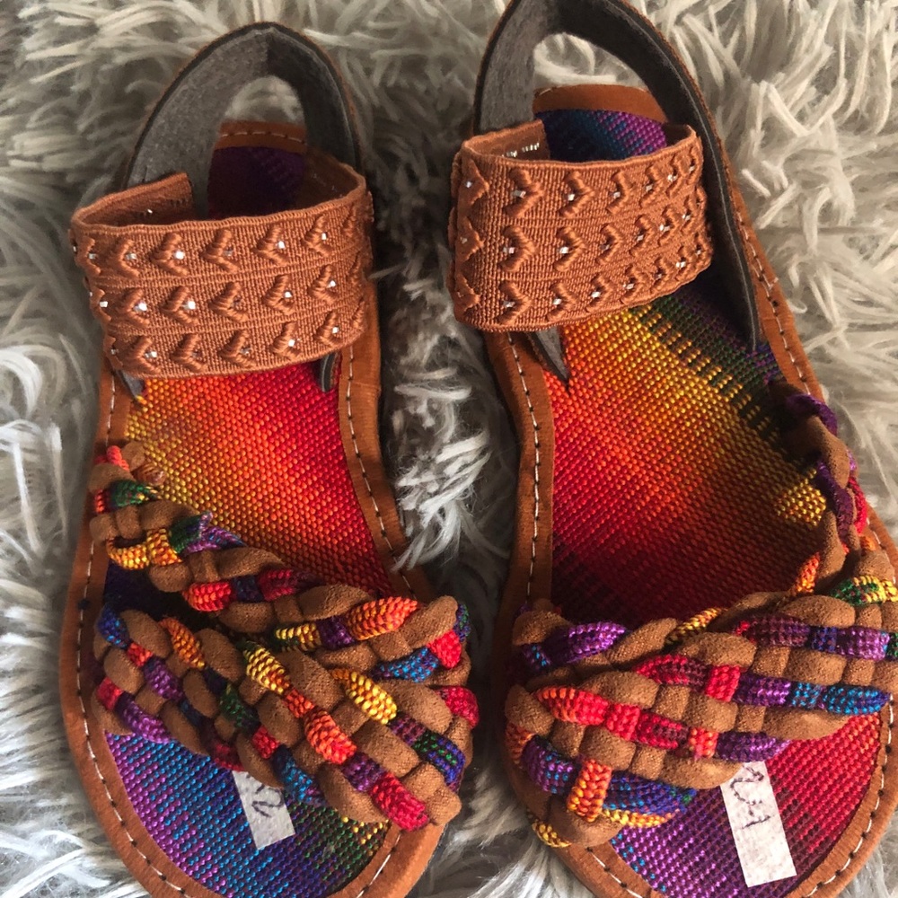 Sandalias tipicas para niñas